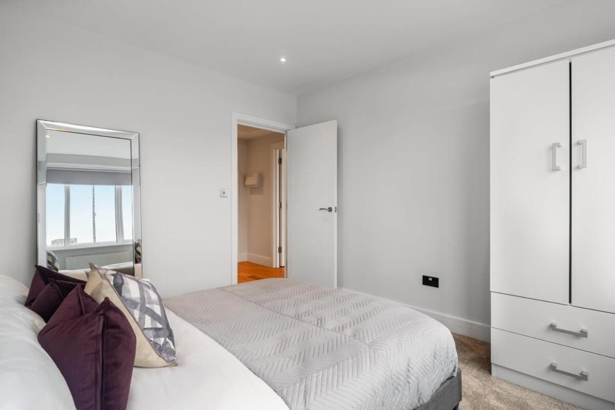 Lovely 1 Bedroom Apartment In The Heart Of Eastleigh Dış mekan fotoğraf