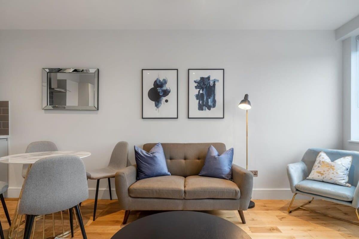 Lovely 1 Bedroom Apartment In The Heart Of Eastleigh Dış mekan fotoğraf